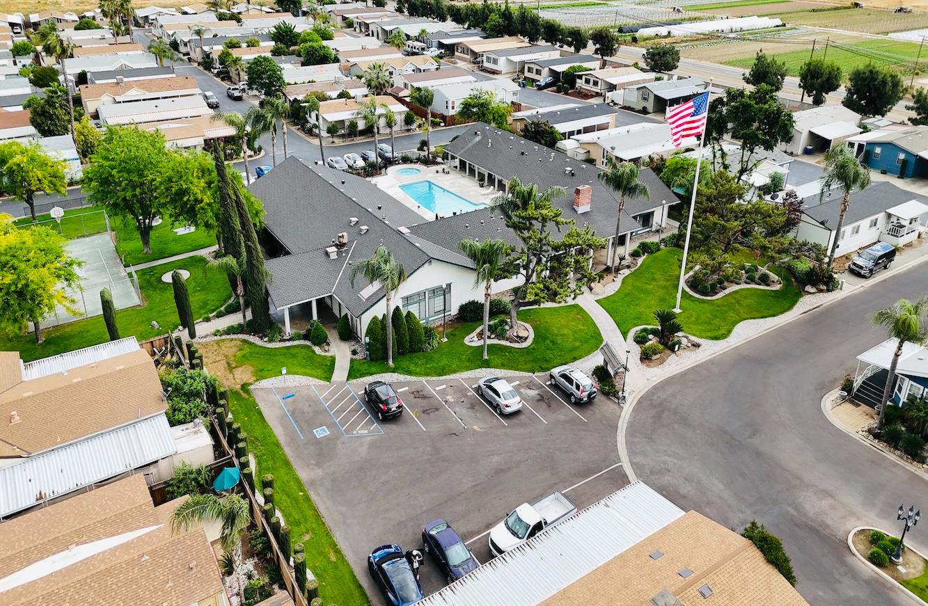 2575 S Willow Ave N #210, Fresno, CA 93725