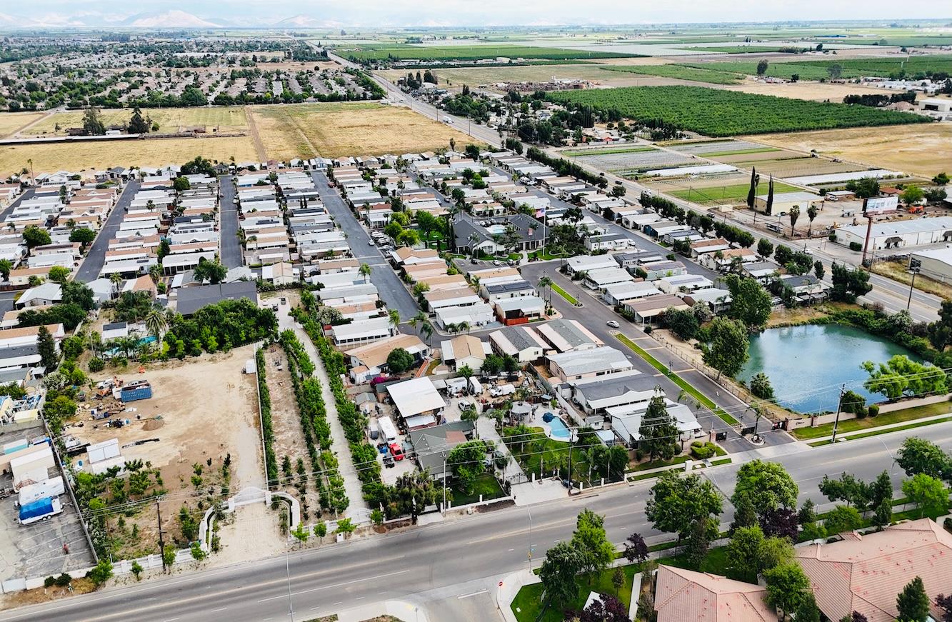 2575 S Willow Ave N #210, Fresno, CA 93725