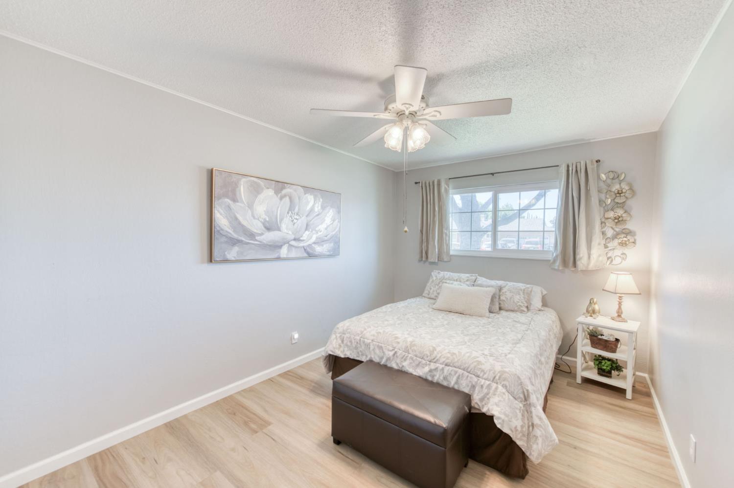 6228 N Millbrook Ave, Fresno, CA 93710