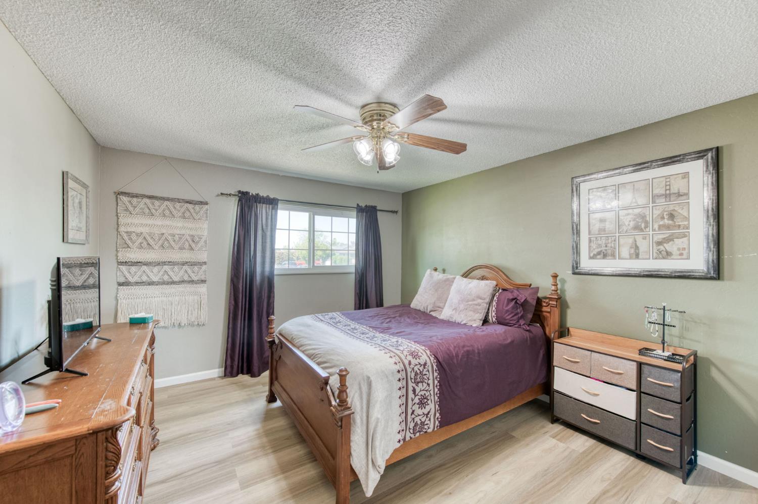 6228 N Millbrook Ave, Fresno, CA 93710