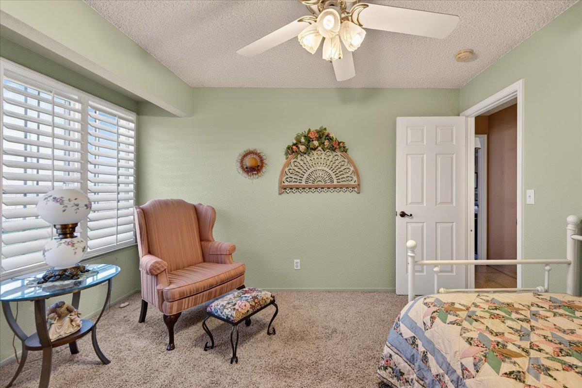 704 N Hayes Ave, Fresno, CA 93723