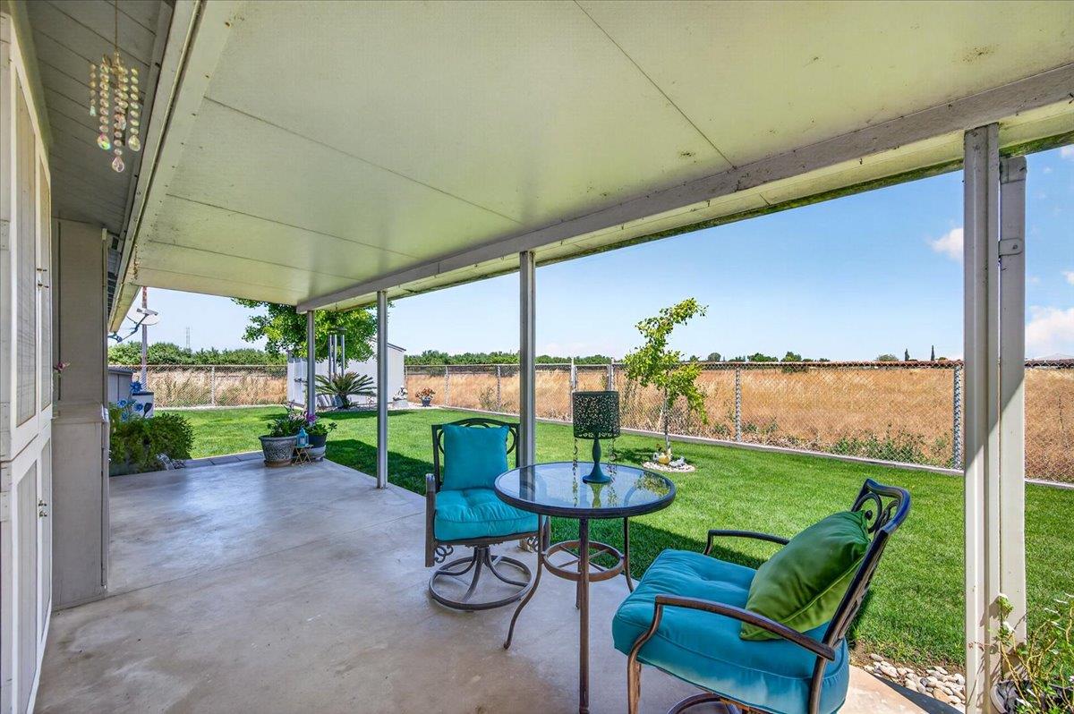704 N Hayes Ave, Fresno, CA 93723