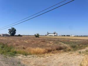 12792 10th Ave, Hanford, CA 93230