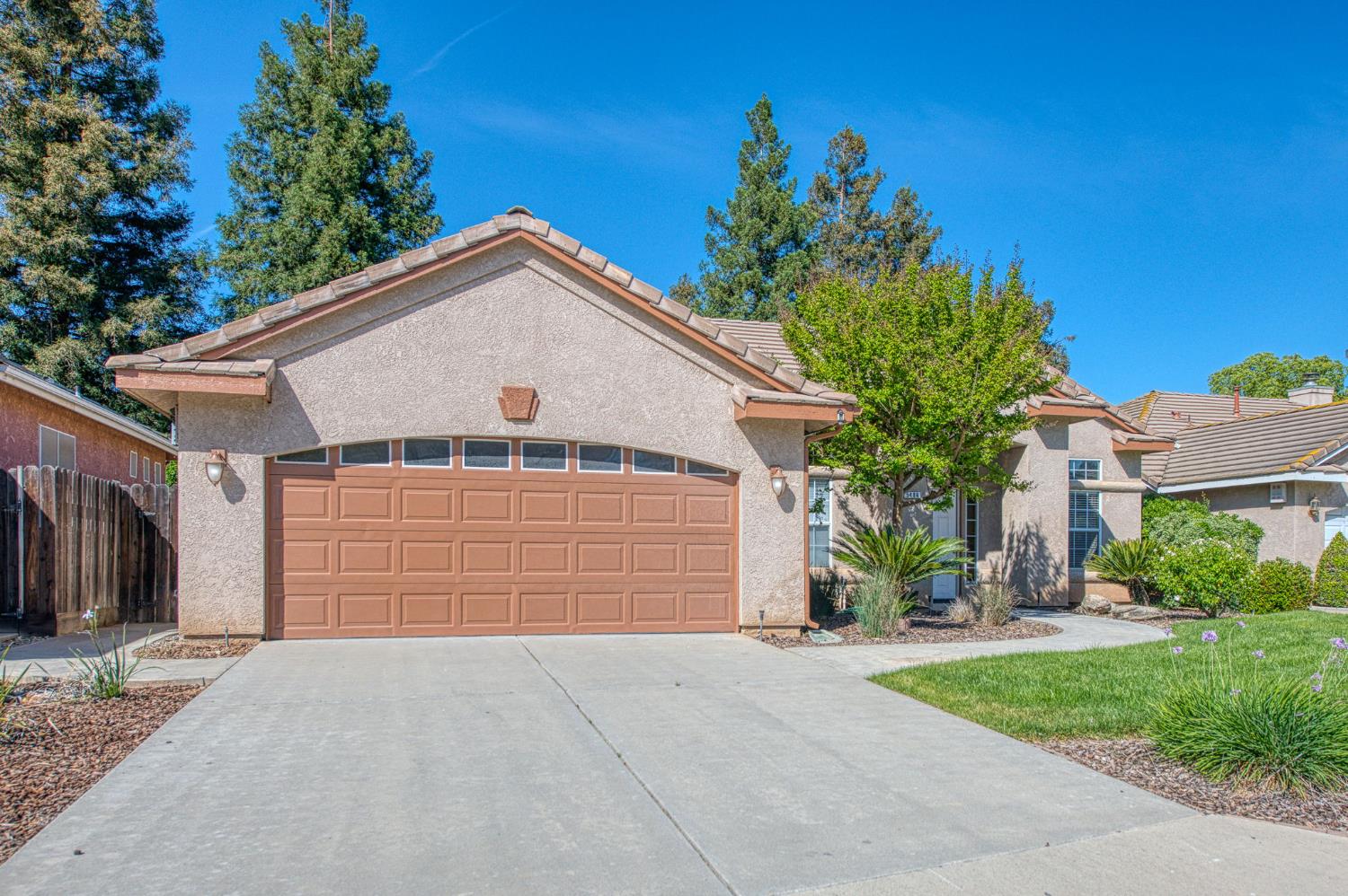 5484 El Paso, Fresno, CA 93722