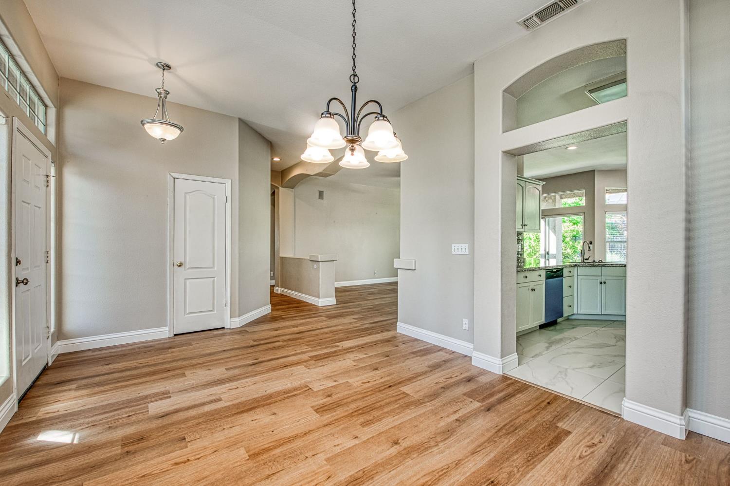 5484 El Paso, Fresno, CA 93722