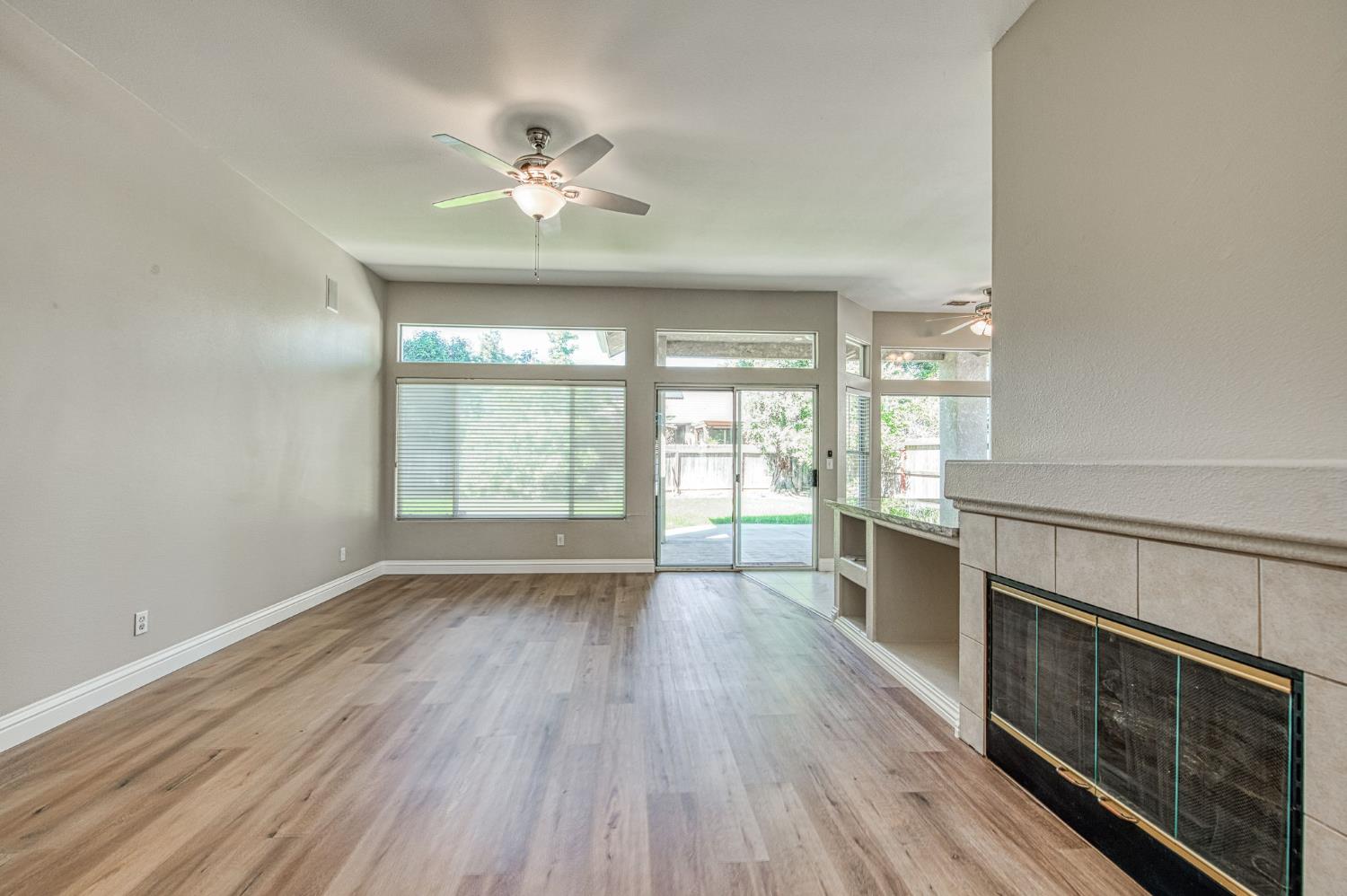 5484 El Paso, Fresno, CA 93722