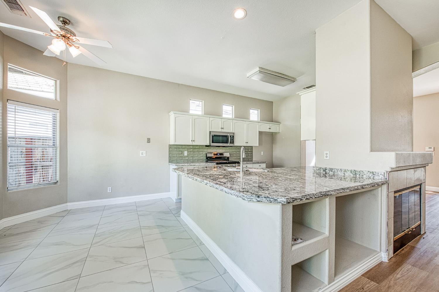 5484 El Paso, Fresno, CA 93722