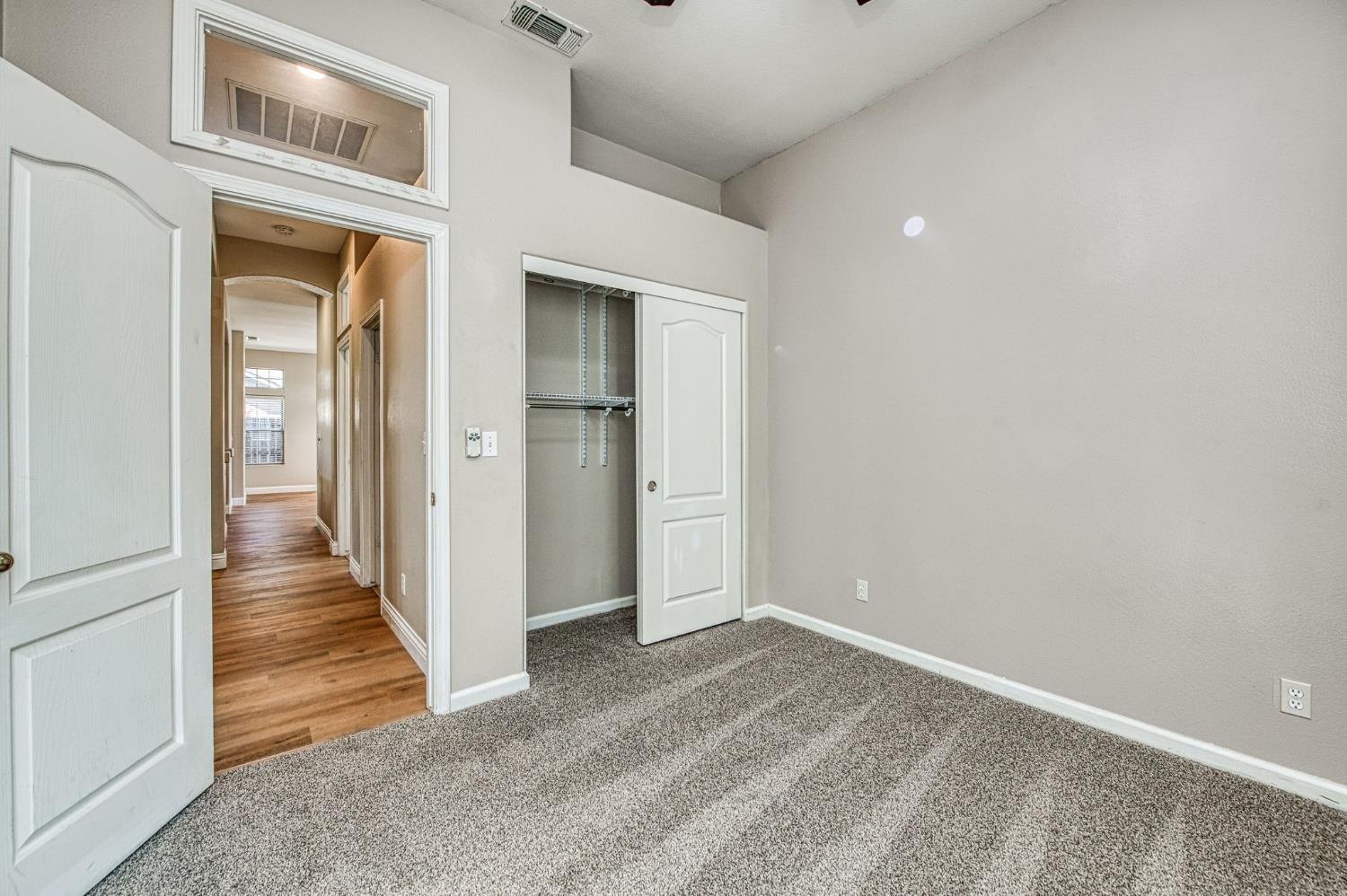 5484 El Paso, Fresno, CA 93722