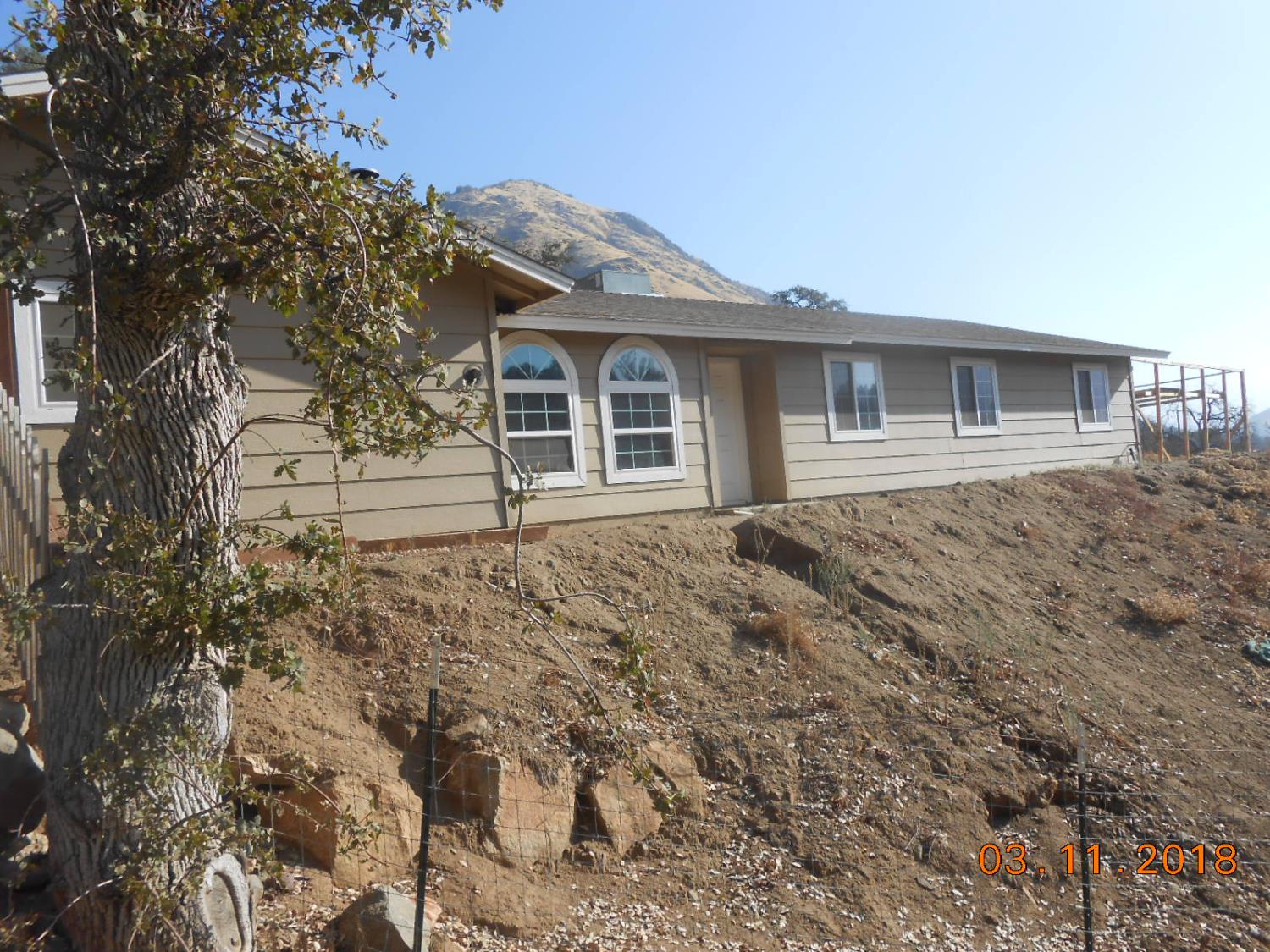 1773 Erwin Ln, Yokuts Valley, CA 93675