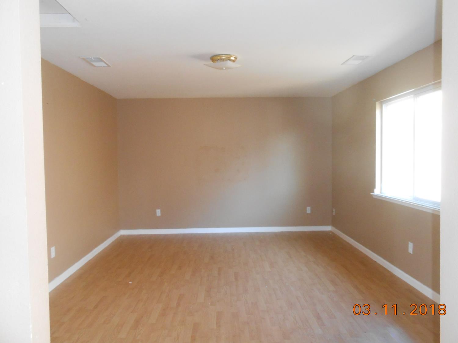 1773 Erwin Ln, Yokuts Valley, CA 93675