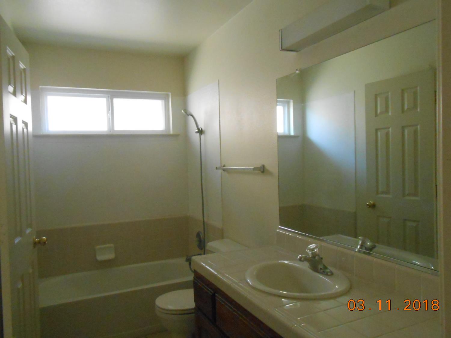 1773 Erwin Ln, Yokuts Valley, CA 93675