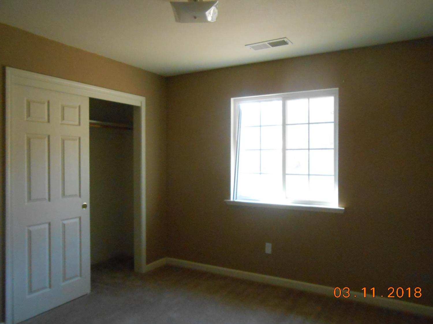 1773 Erwin Ln, Yokuts Valley, CA 93675