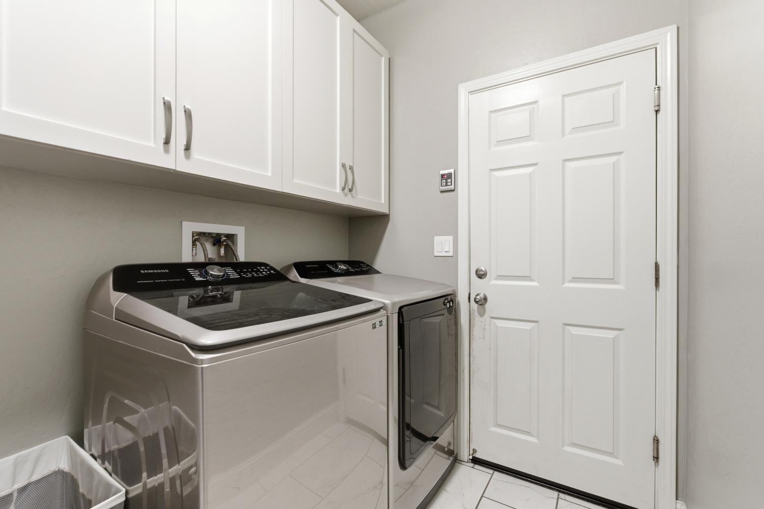 835 S Bliss Ave, Fresno, CA 93727