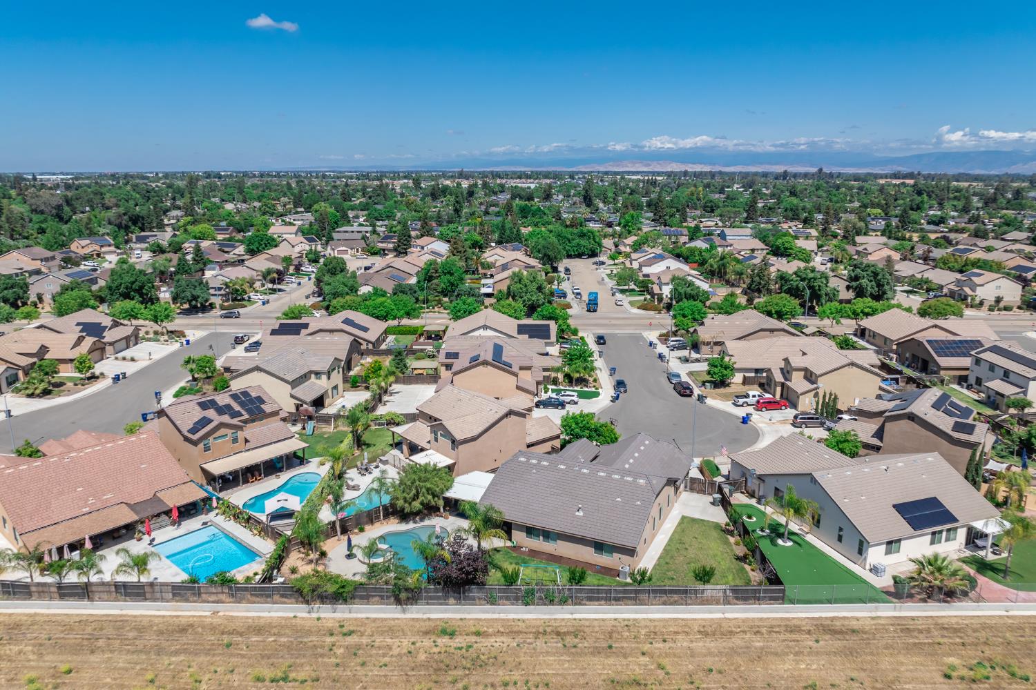 835 S Bliss Ave, Fresno, CA 93727