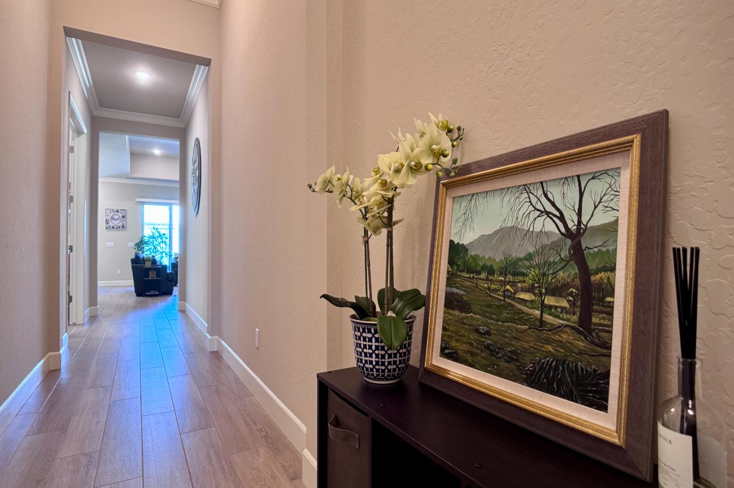 445 Bloom Ln, Clovis, CA 93619