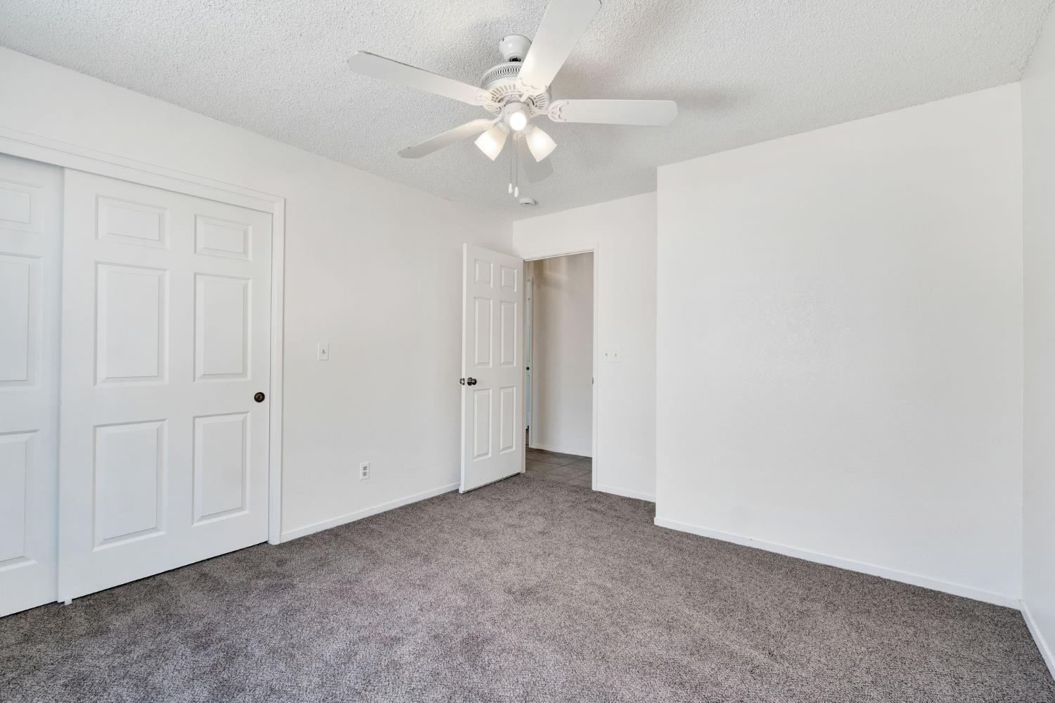 3506 Mulberry St, Selma, CA 93662