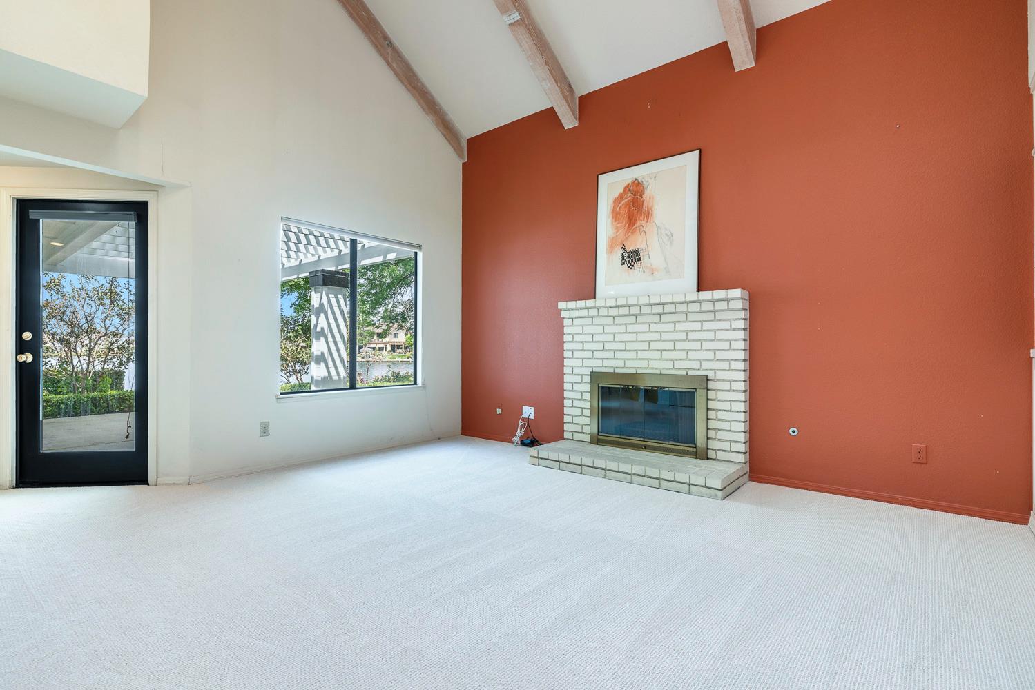 637 E Pintail Cir, Fresno, CA 93730