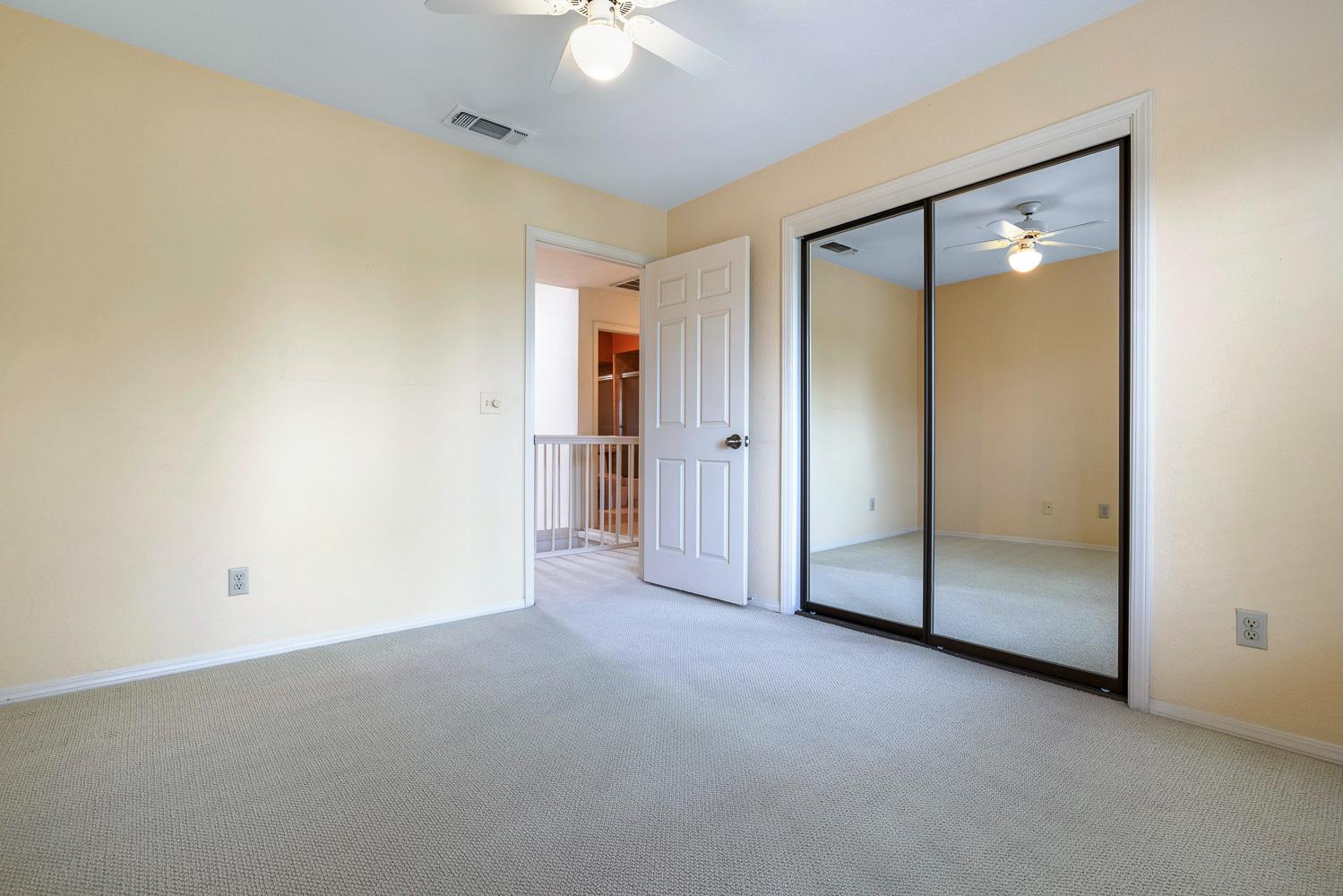 637 E Pintail Cir, Fresno, CA 93730