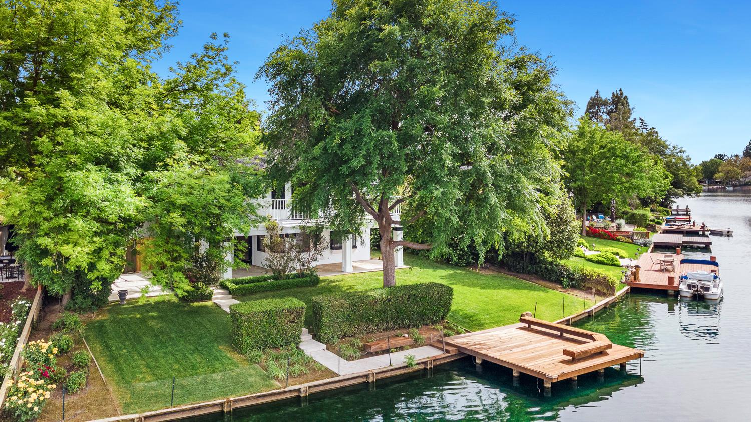 637 E Pintail Cir, Fresno, CA 93730