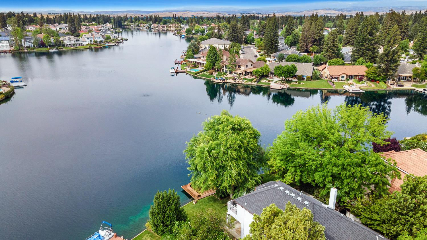 637 E Pintail Cir, Fresno, CA 93730