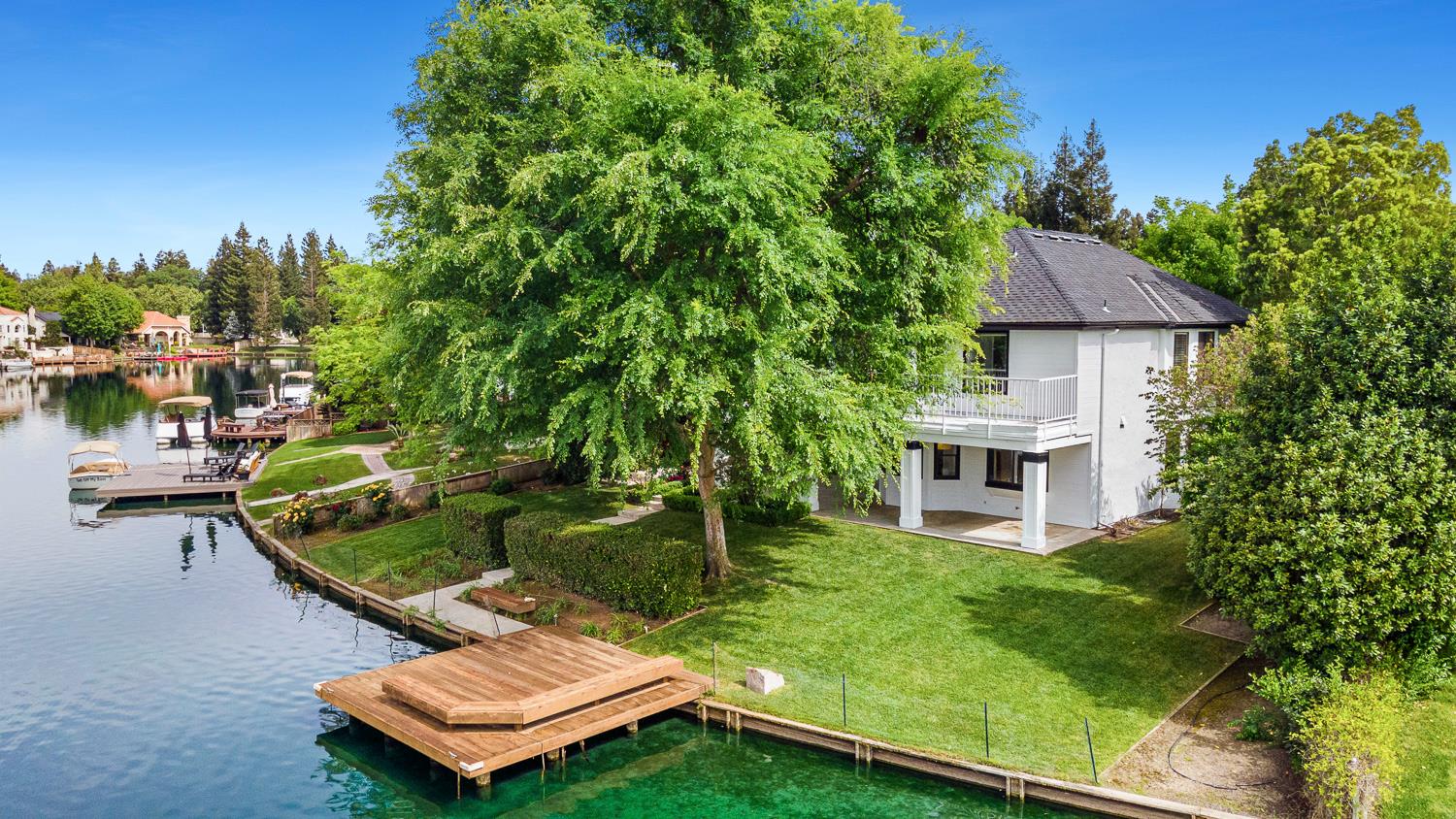 637 E Pintail Cir, Fresno, CA 93730