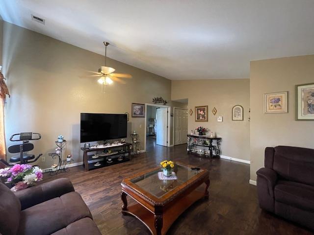 1728 Saltbrush Ave, Coalinga, CA 93210