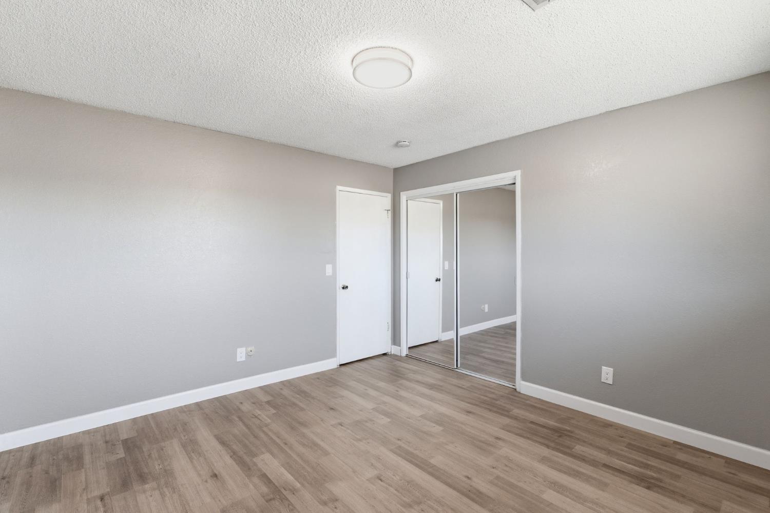 5792 W Olive Ave, Fresno, CA 93722