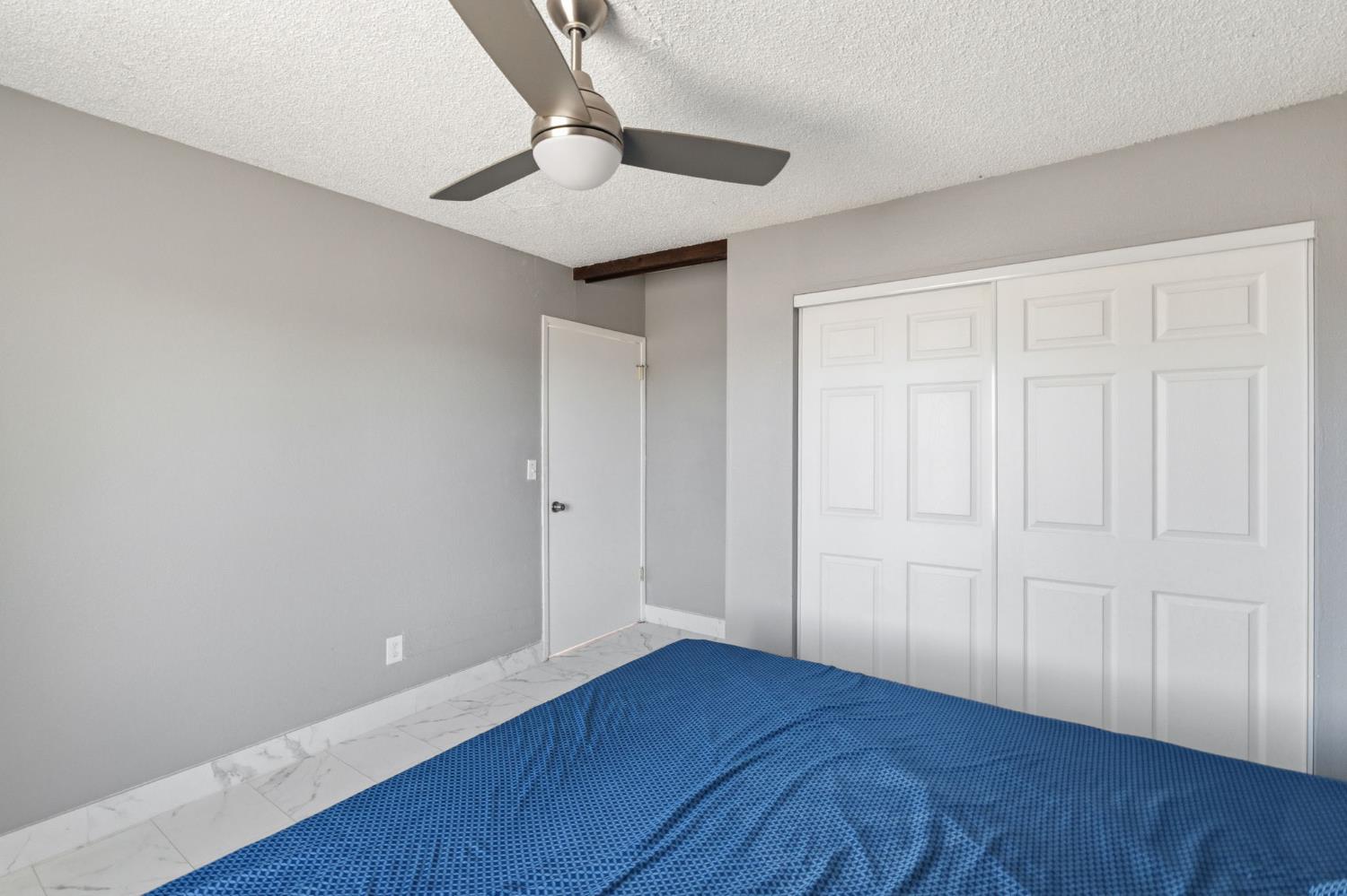 5792 W Olive Ave, Fresno, CA 93722