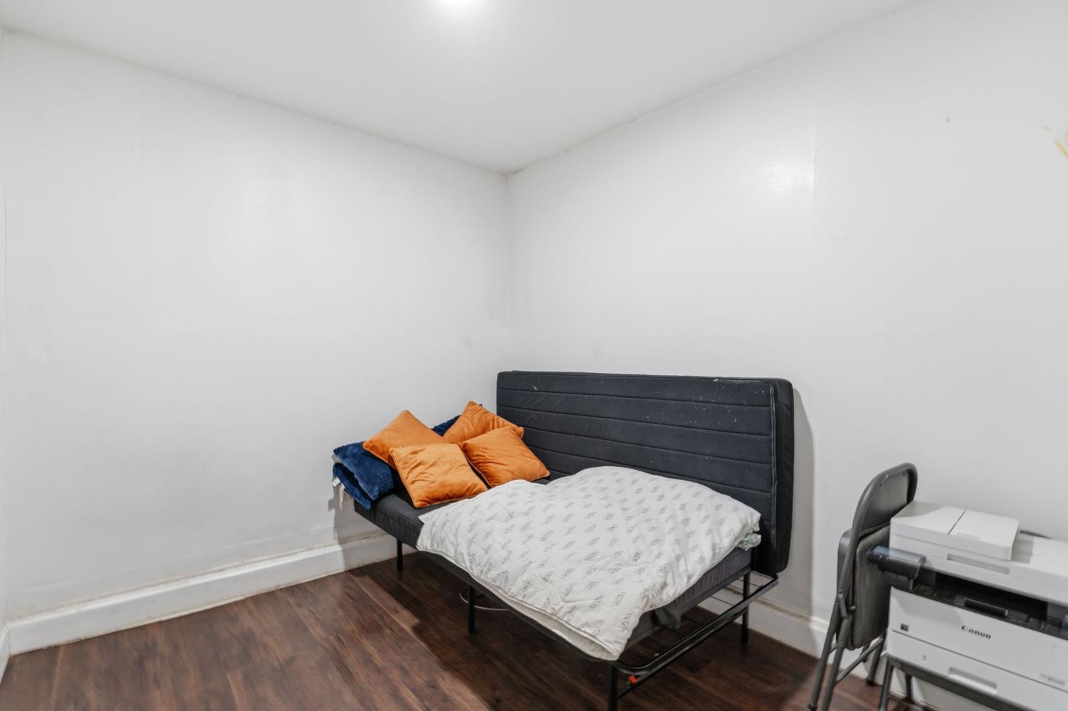 5792 W Olive Ave, Fresno, CA 93722