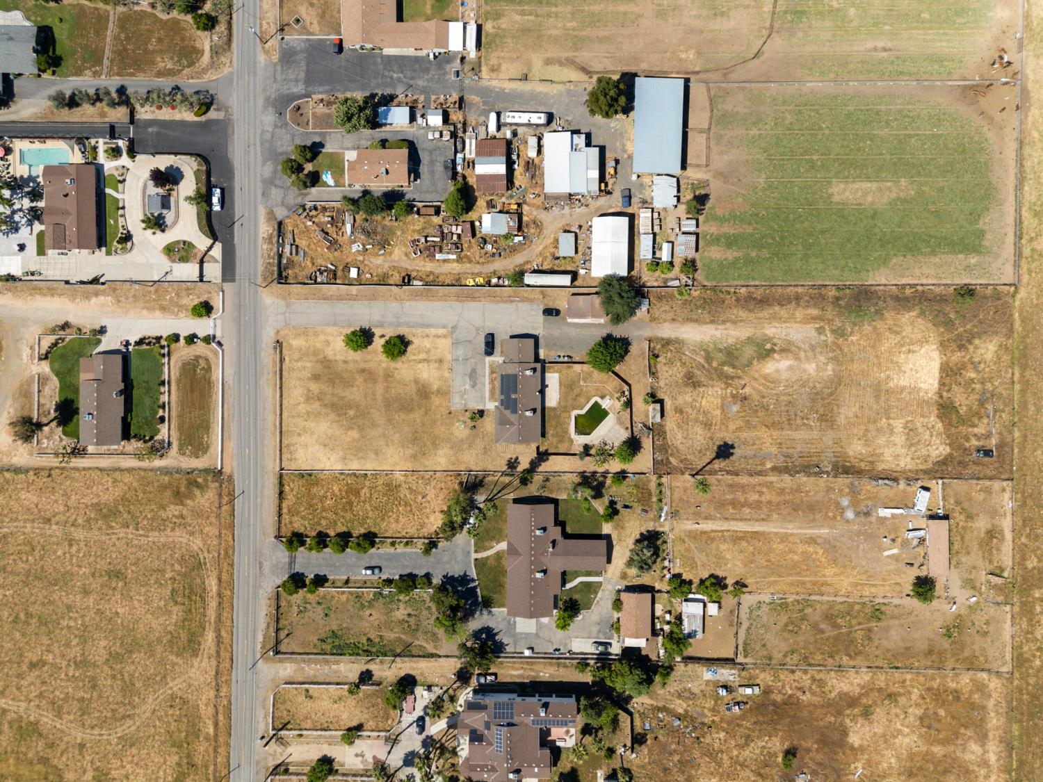 5792 W Olive Ave, Fresno, CA 93722