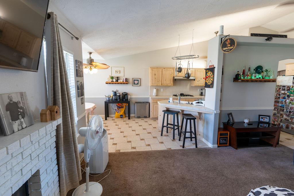 2315 Magill Ave, Clovis, CA 93611