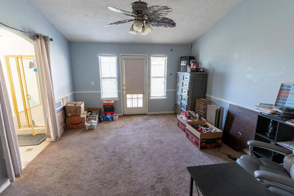 2315 Magill Ave, Clovis, CA 93611