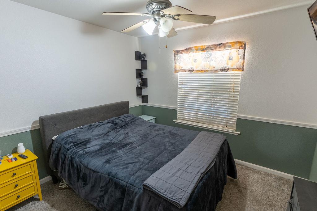 2315 Magill Ave, Clovis, CA 93611