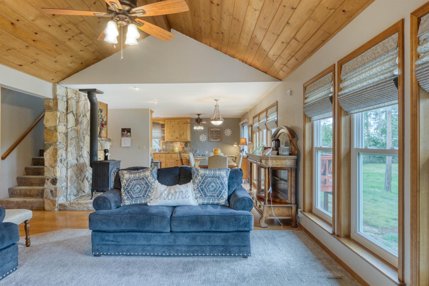 42123 Auberry Rd, Auberry, CA 93602