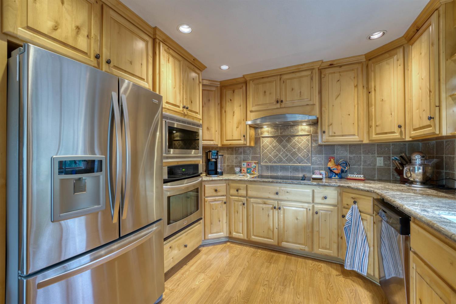 42123 Auberry Rd, Auberry, CA 93602