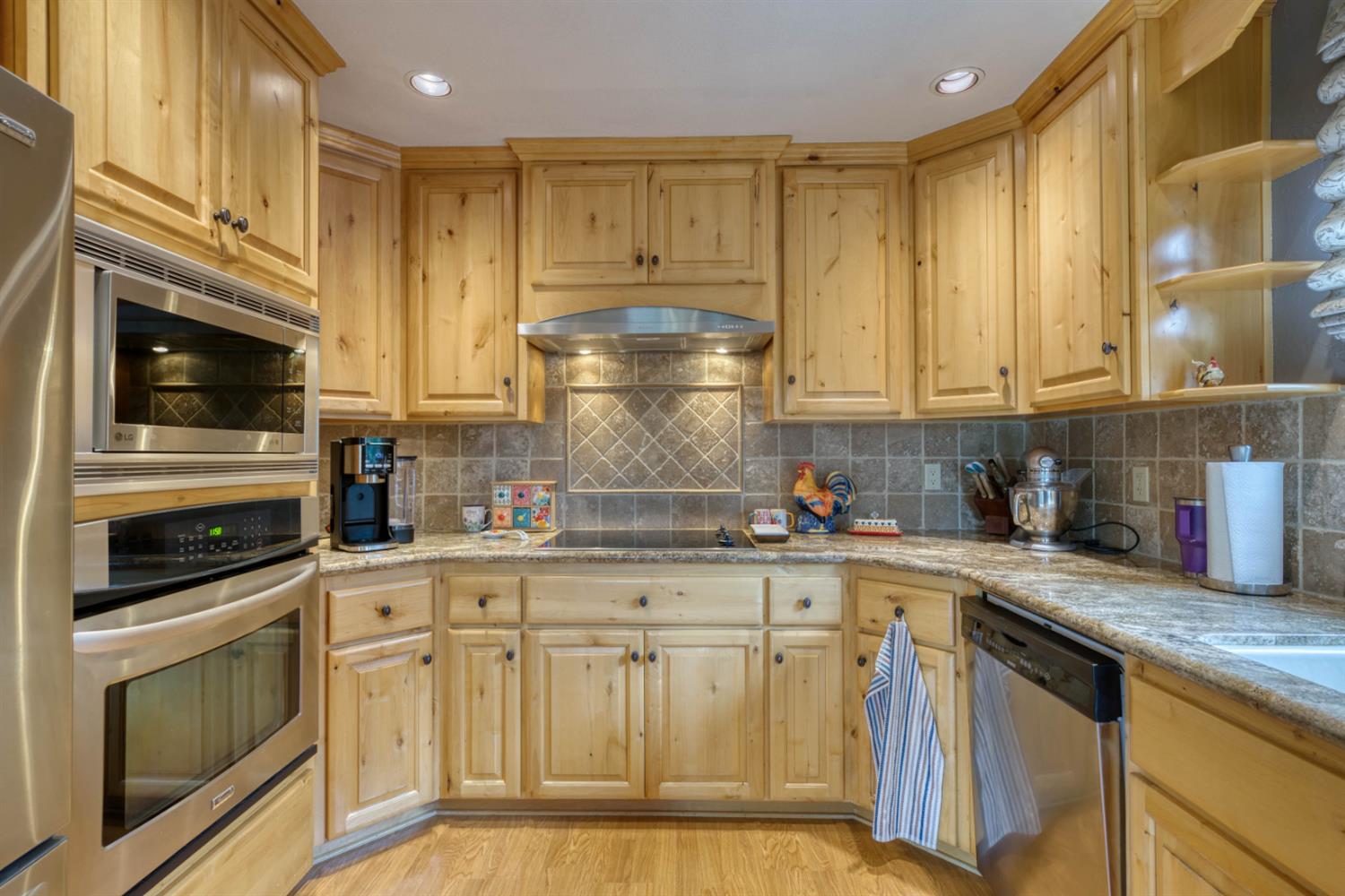 42123 Auberry Rd, Auberry, CA 93602