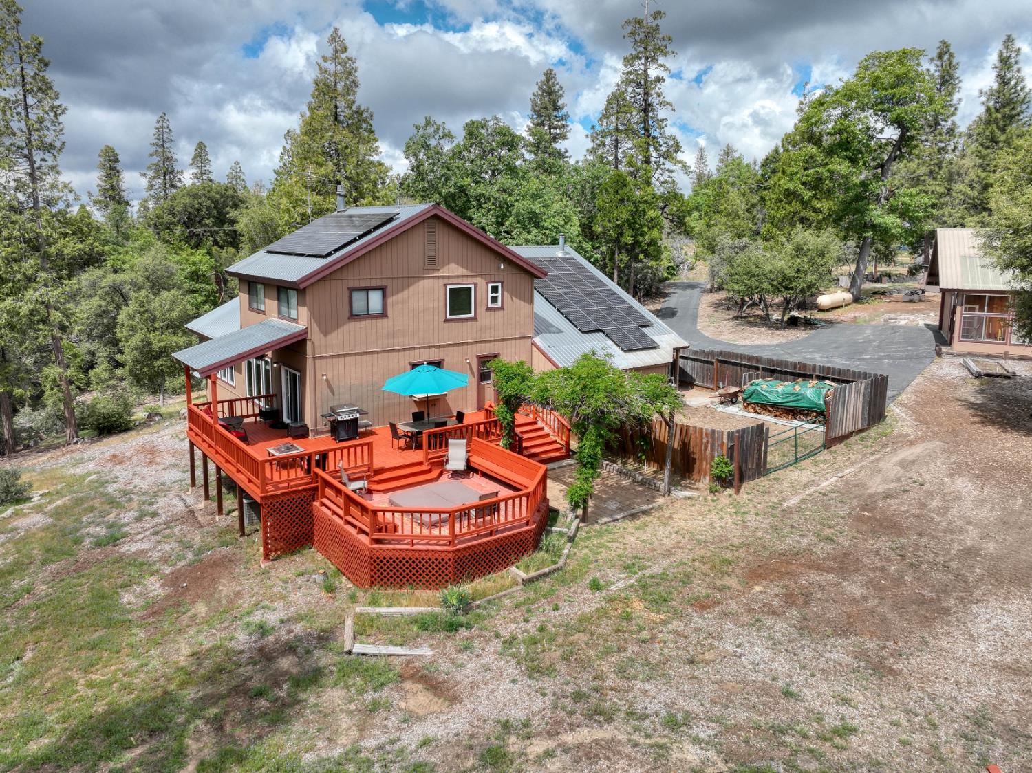 42123 Auberry Rd, Auberry, CA 93602