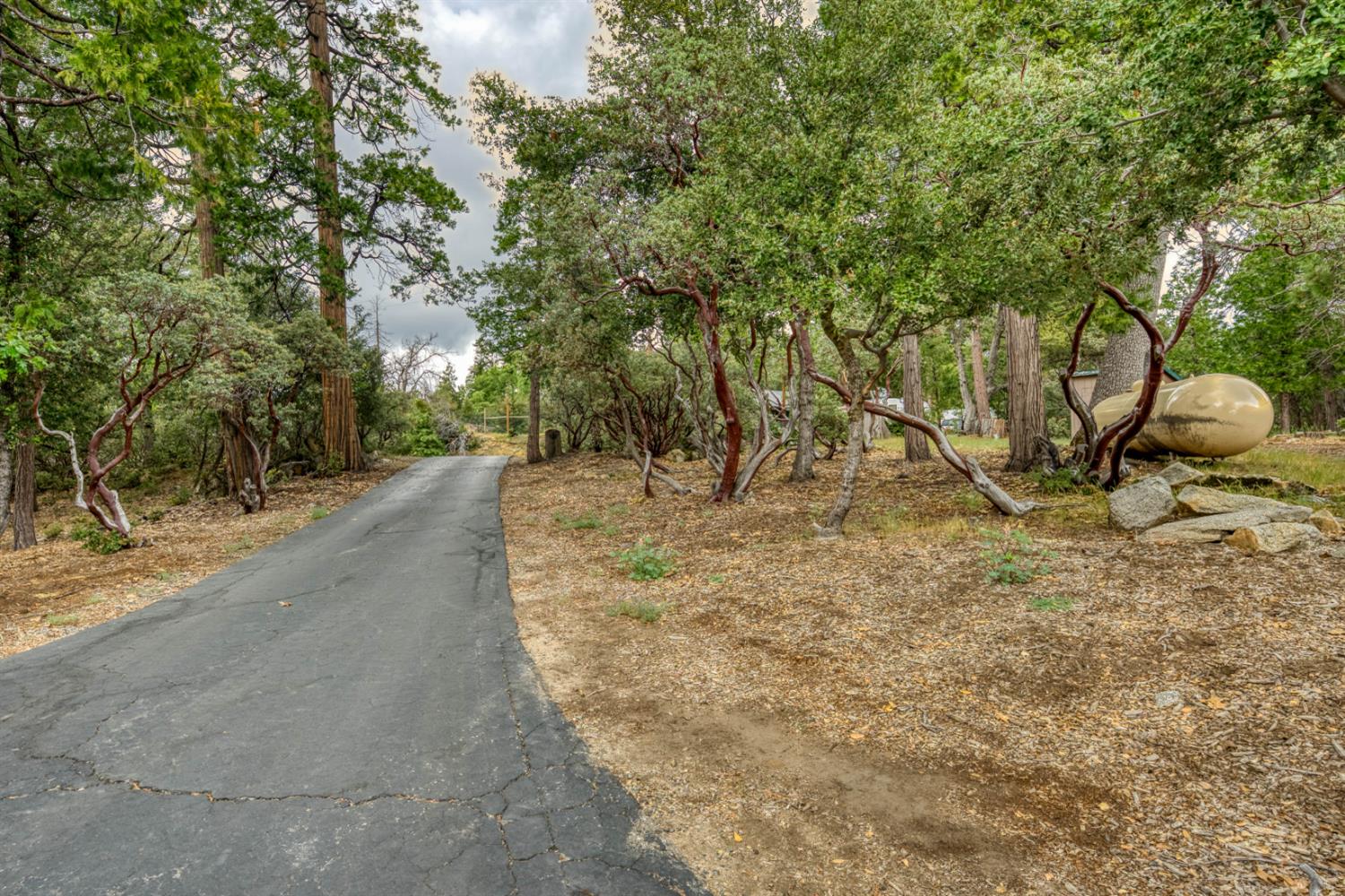 42123 Auberry Rd, Auberry, CA 93602