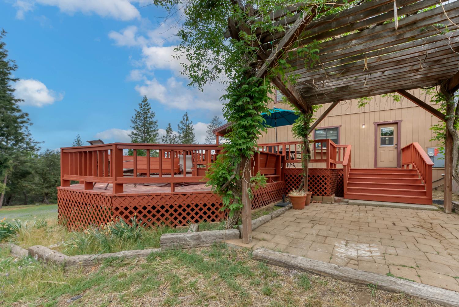 42123 Auberry Rd, Auberry, CA 93602