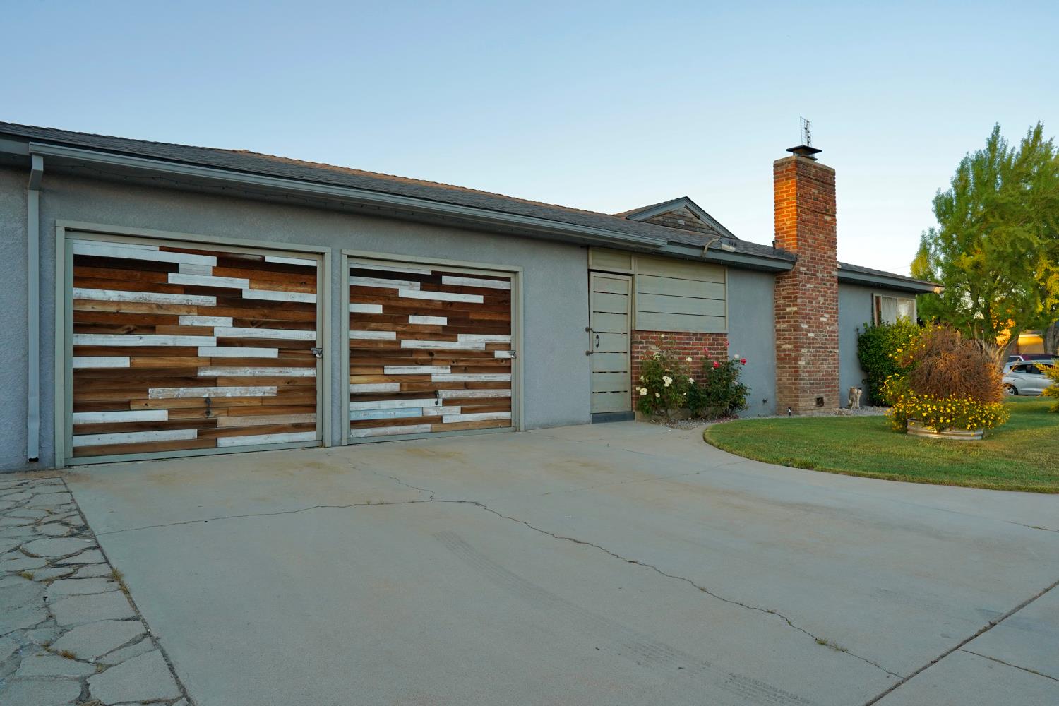 5419 N Callisch, Fresno, CA 93710