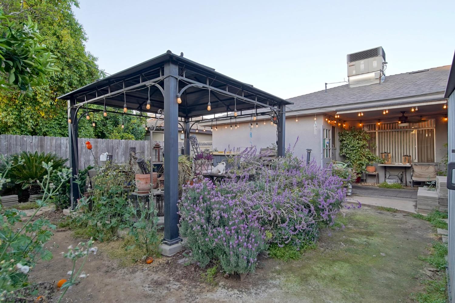 5419 N Callisch, Fresno, CA 93710