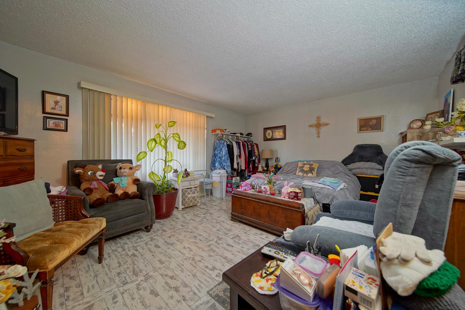 5419 N Callisch, Fresno, CA 93710