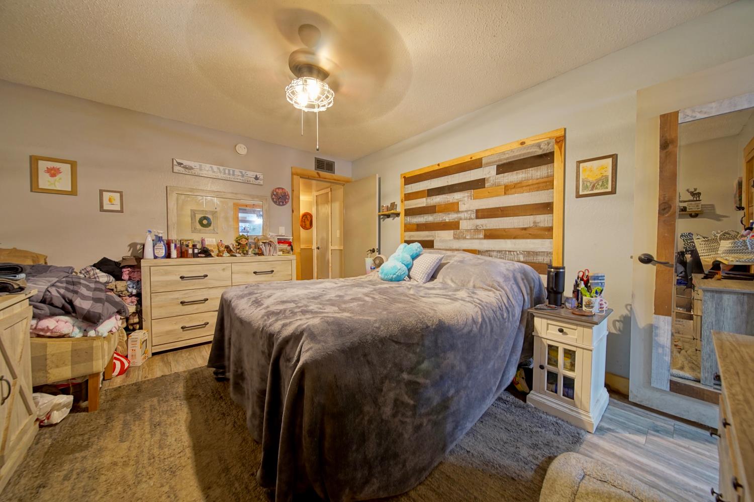 5419 N Callisch, Fresno, CA 93710