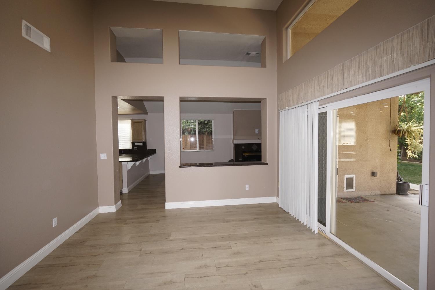 5919 W Chennault Ave, Fresno, CA 93722