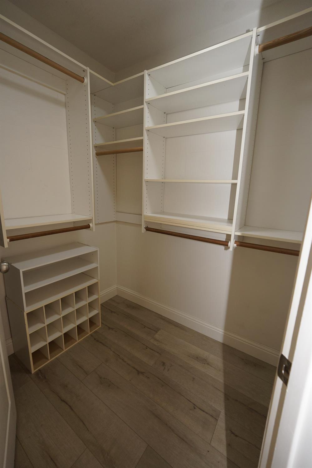 5919 W Chennault Ave, Fresno, CA 93722