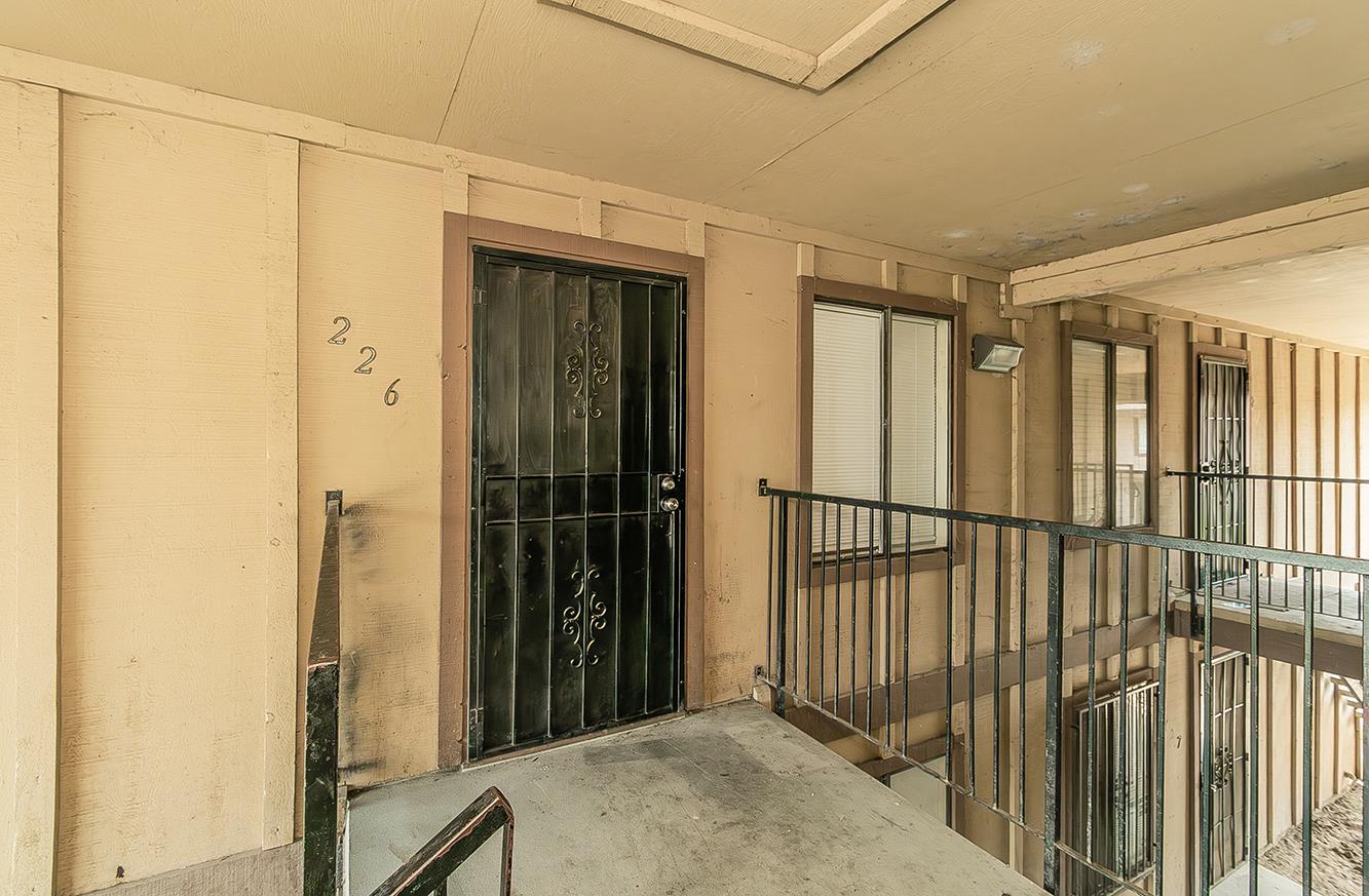 1221 N Peach Ave #226, Fresno, CA 93727