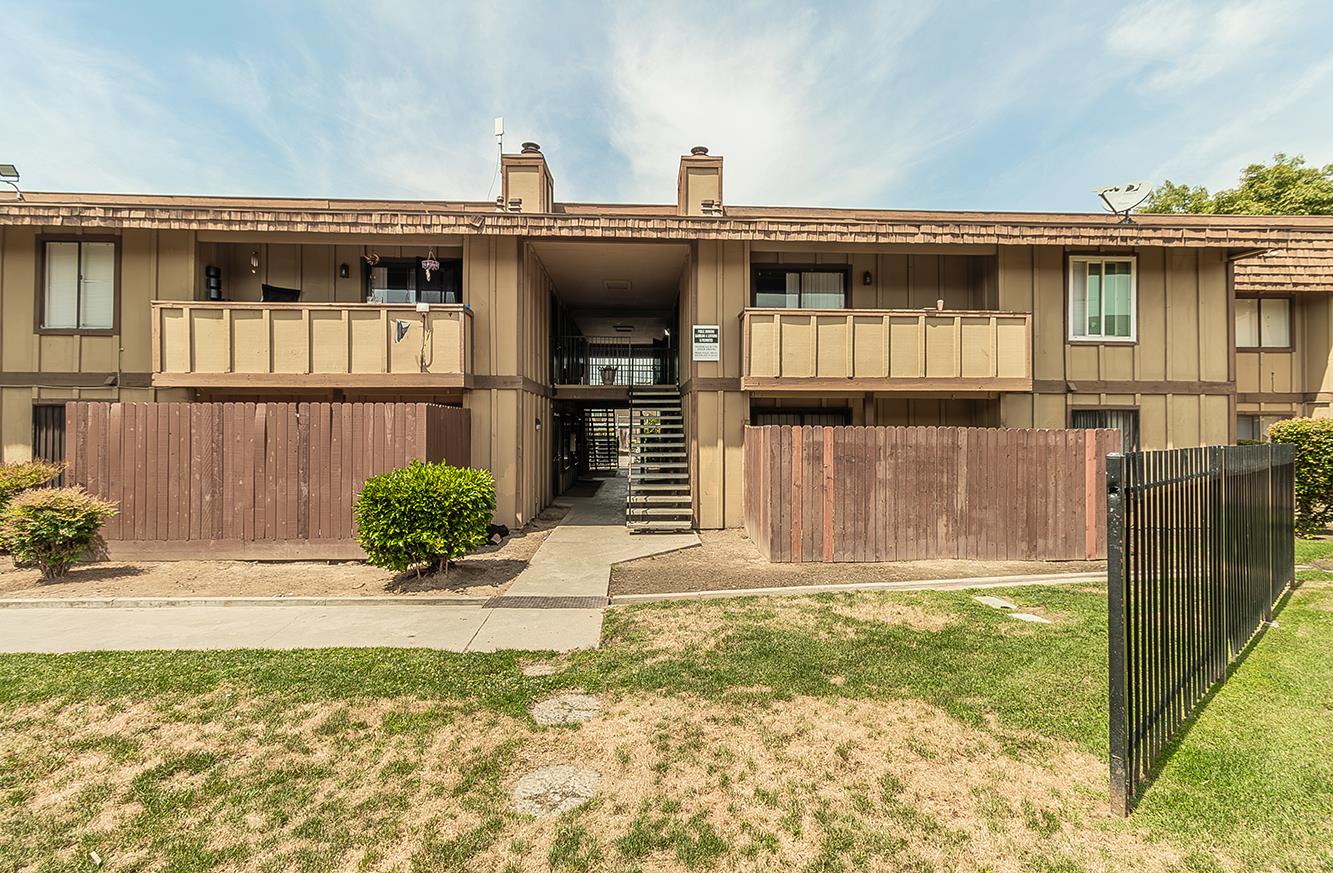 1221 N Peach Ave #226, Fresno, CA 93727