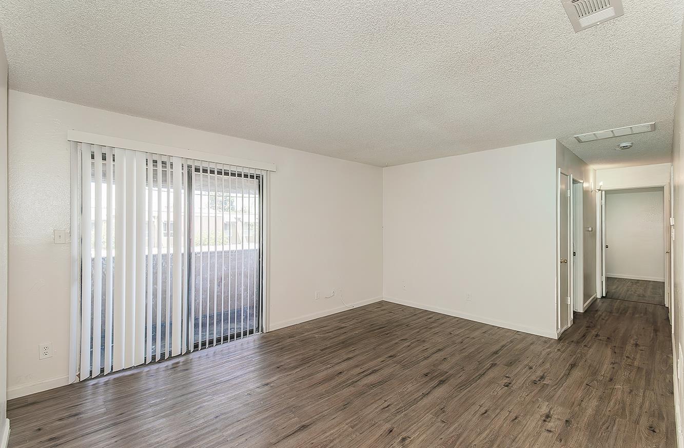 1221 N Peach Ave #226, Fresno, CA 93727