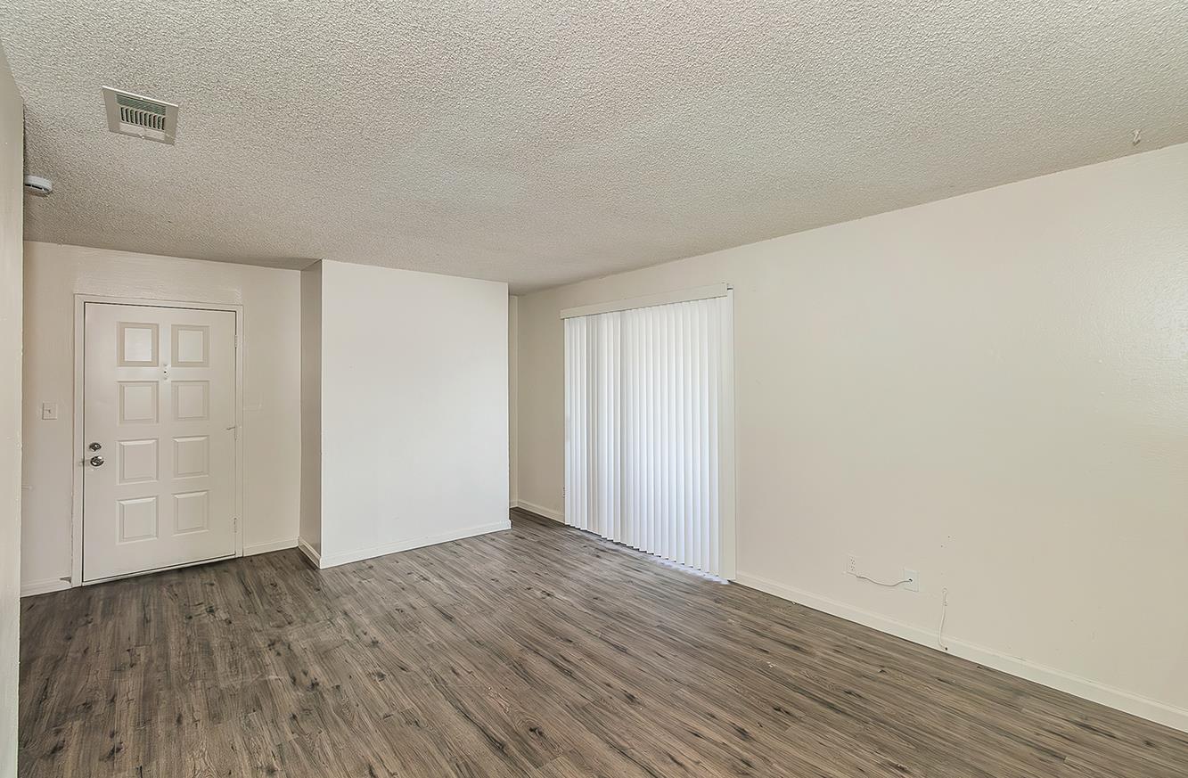 1221 N Peach Ave #226, Fresno, CA 93727