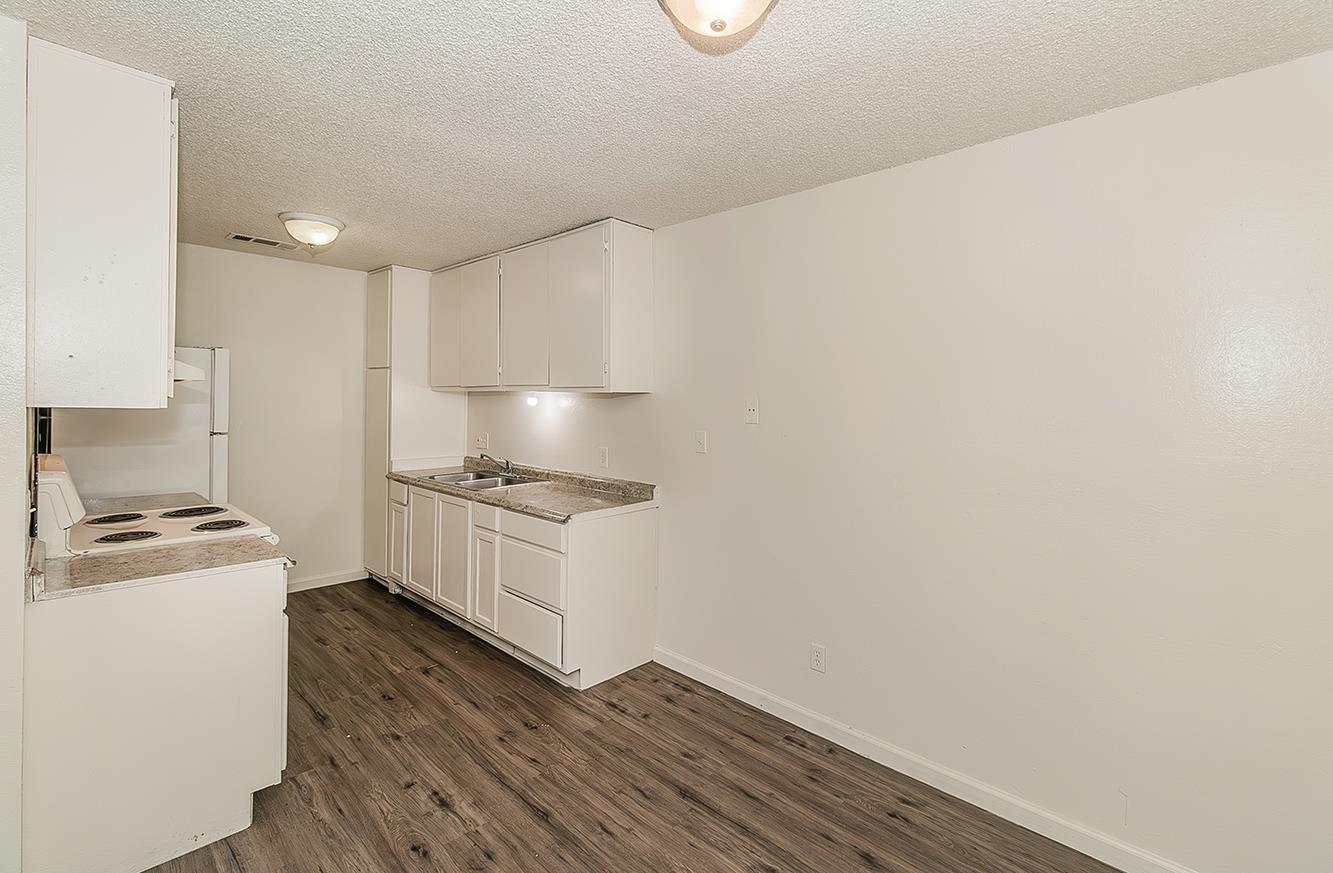 1221 N Peach Ave #226, Fresno, CA 93727